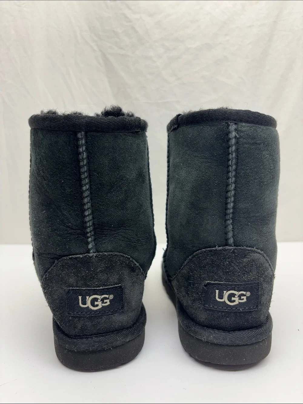 UGG Classic short boots, size 13 for Lott girl, box 73